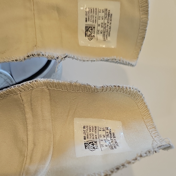 Converse Women's High Top Sneakers White Black Trim Leather Upper Women's 7.5 - Picture 10 of 12